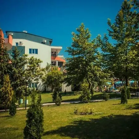 Апартамент Тихая Гавань. *